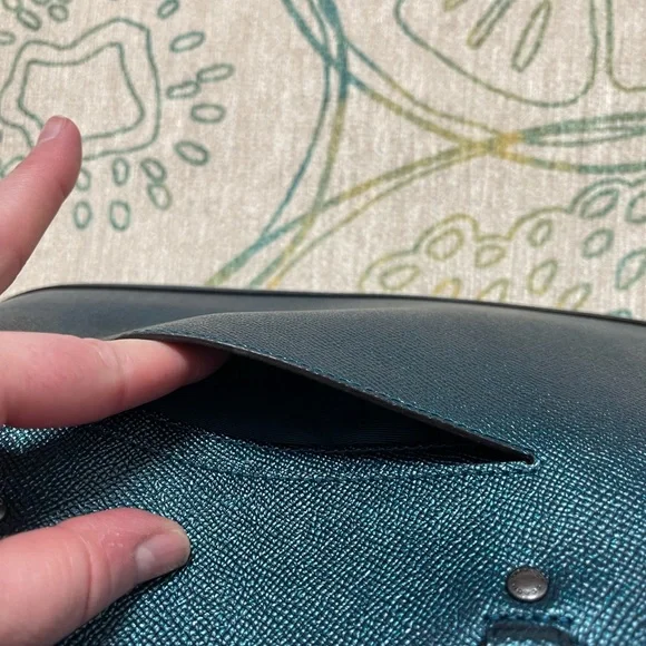 Coach handbag ❄️❄️ - Picture 5 of 9